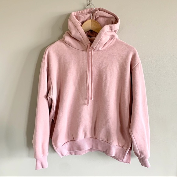 Everlane Tops - Everlane • pale pink cropped side slit hoodie xs